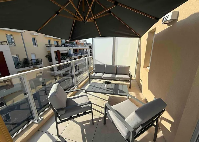 Daire Les Terrasses D'antibes - 2br Duplex With Terrace Antibes